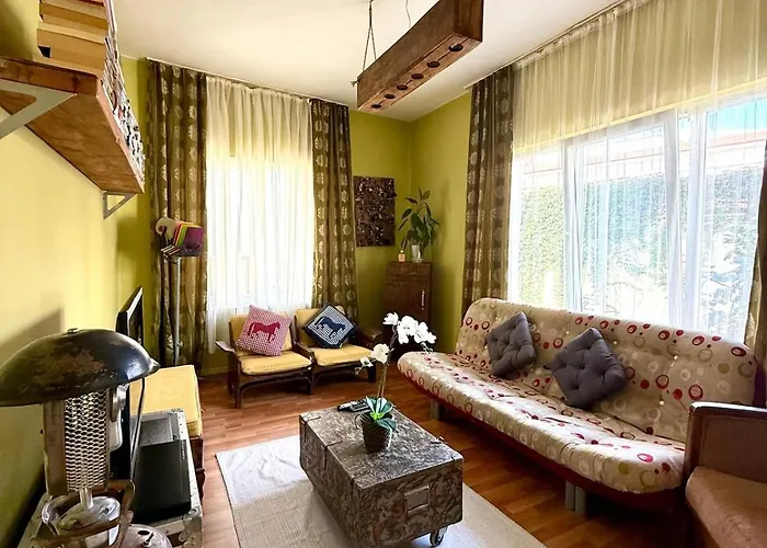 Kaleici Seaside Magnificent Location With Separate Kitchen Daire