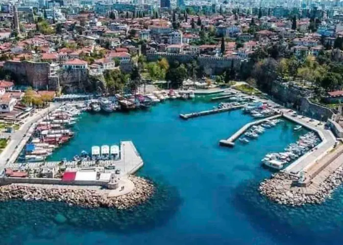 Daire Kaleici Seaside Magnificent Location With Separate Kitchen