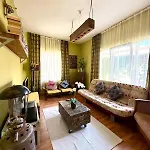 Kaleici Seaside Magnificent Location With Separate Kitchen شقة
