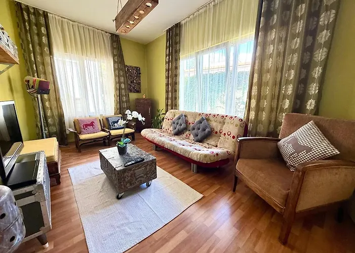 Kaleici Seaside Magnificent Location With Separate Kitchen *