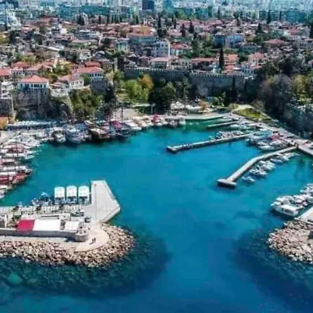 Апартаменты Kaleici Seaside Magnificent Location With Separate Kitchen